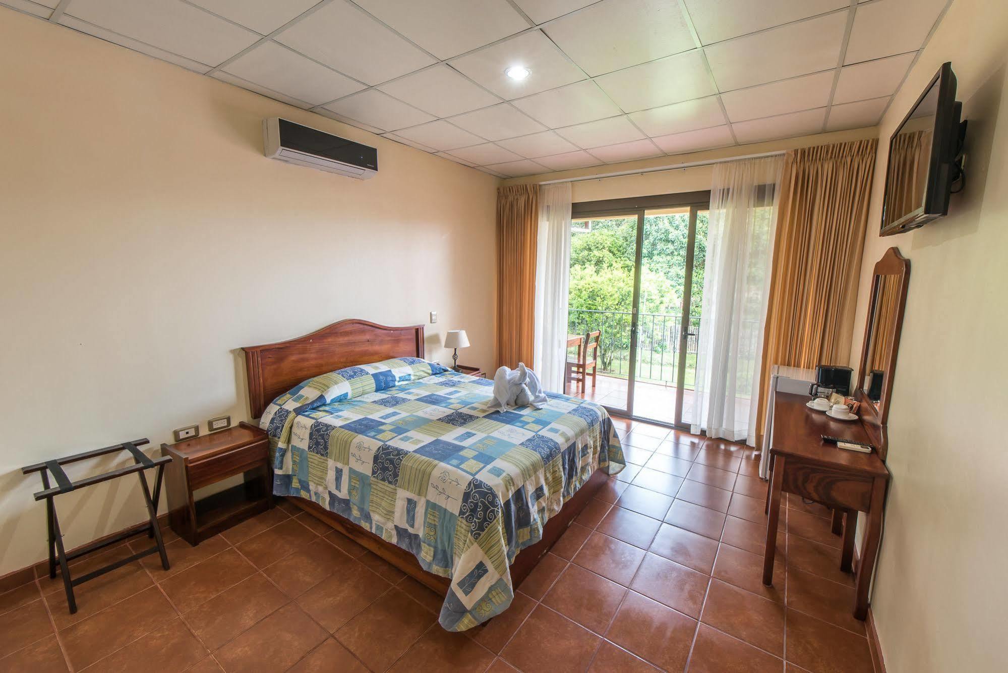 Hotel Monte Real La Fortuna Ngoại thất bức ảnh
